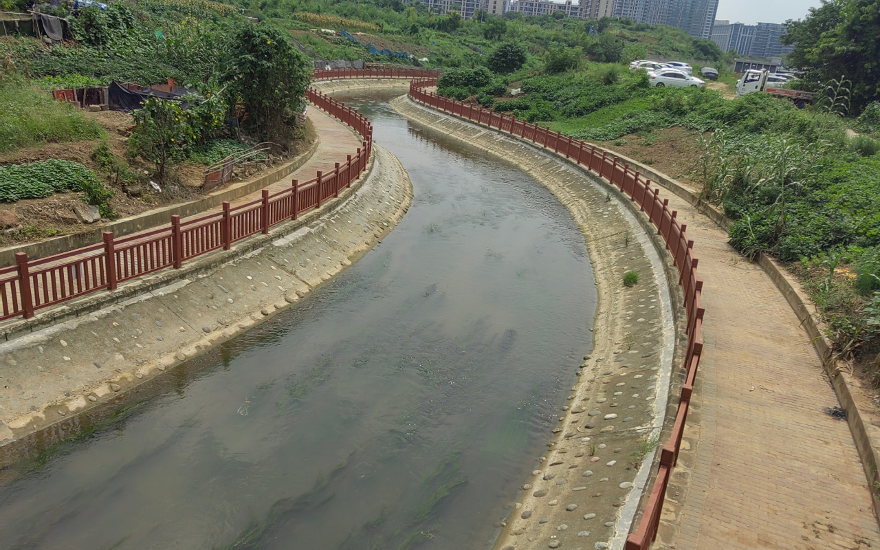 1761792231122808.jpg 3.jpg